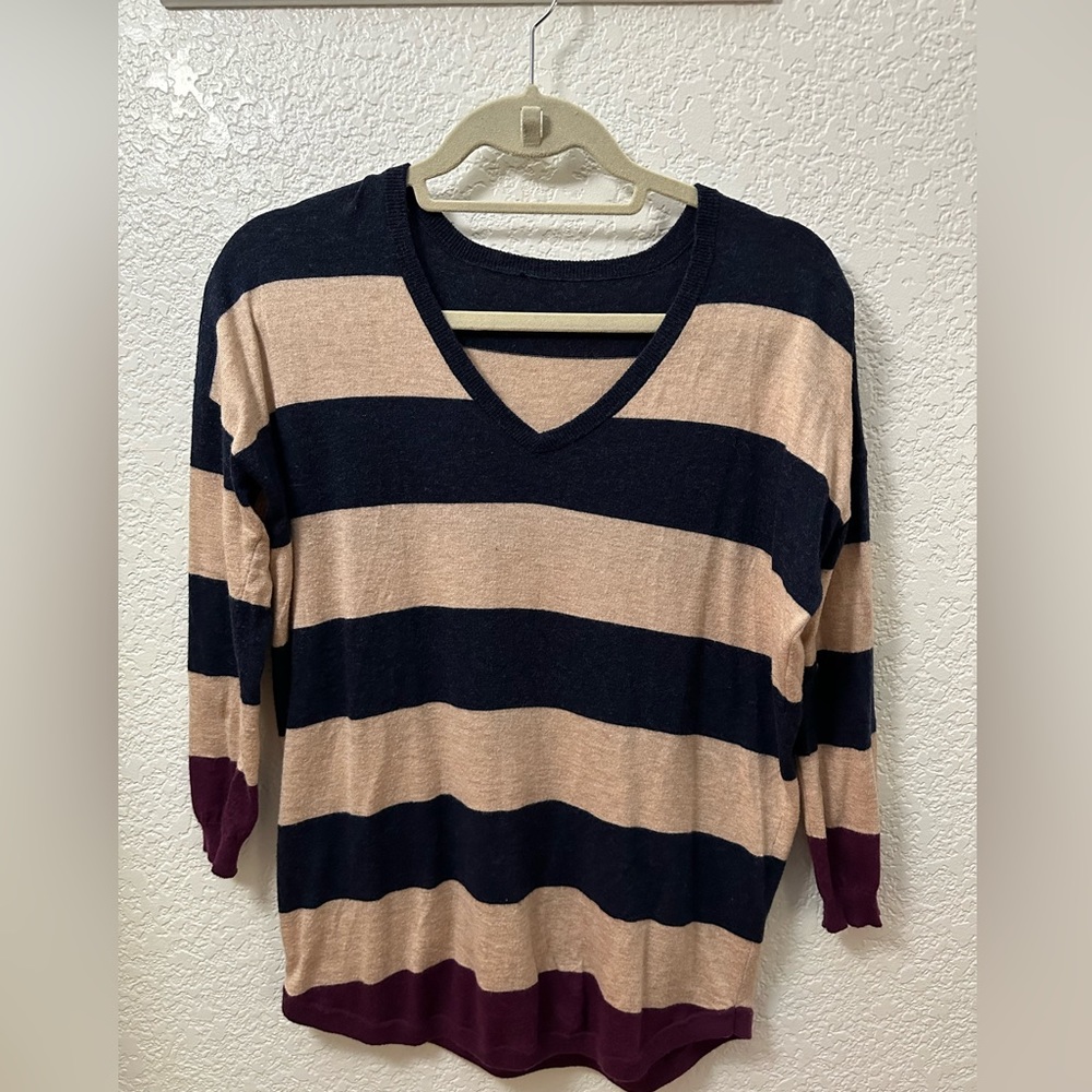 Women’s velvet brand top size small